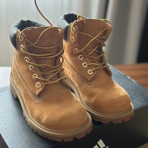 Timberland boots size 1
